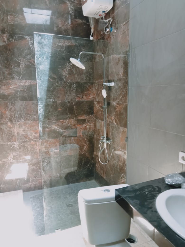 Pintu kaca shower - Gambar 4